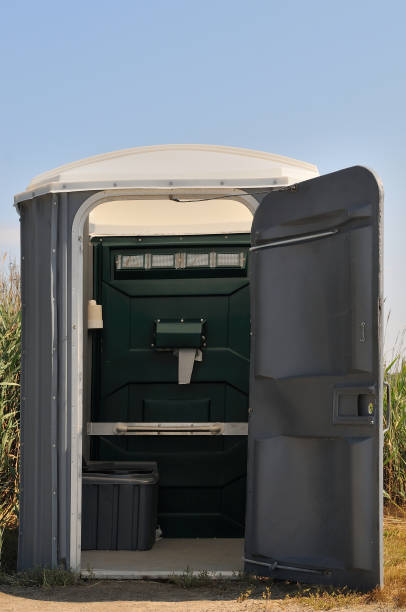 Best Affordable porta potty rental  in Clearlake Oaks, CA